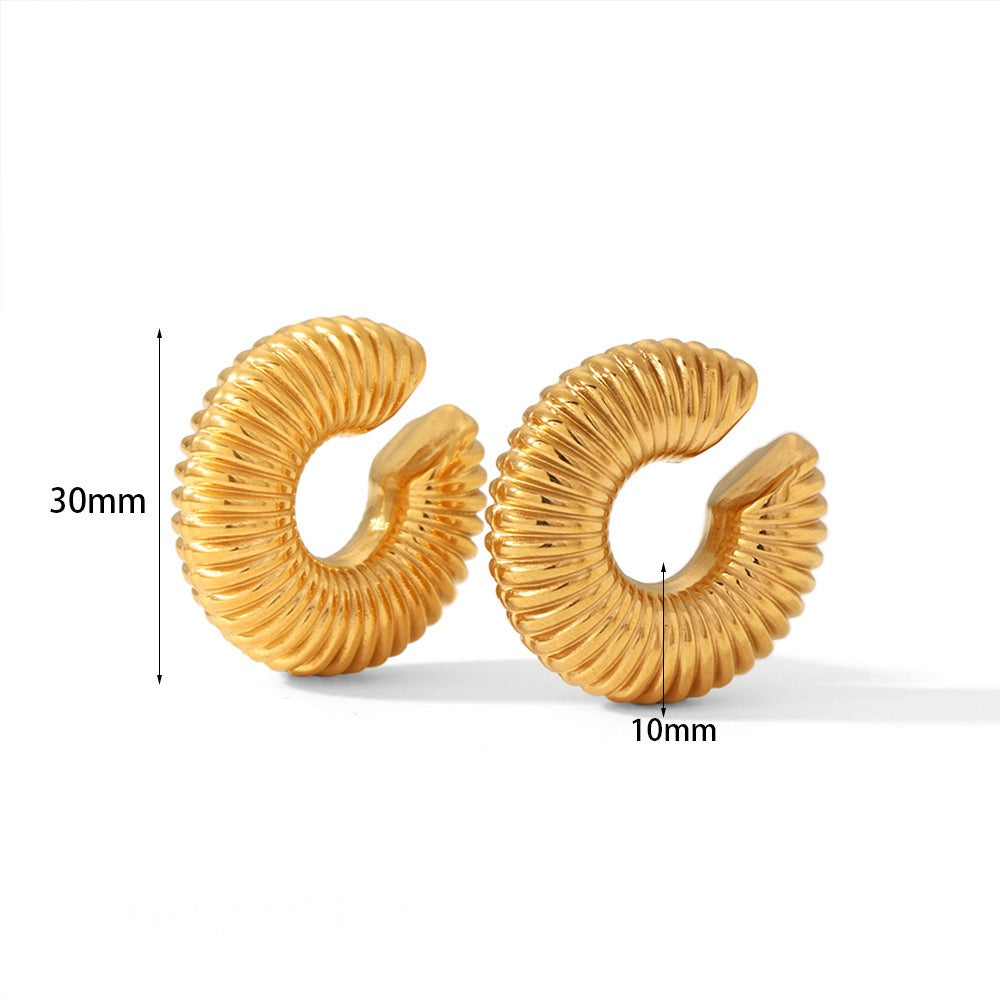 CHUNKY GROOVED EARCUFFS